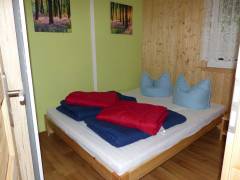 04-moni-schlafzimmer